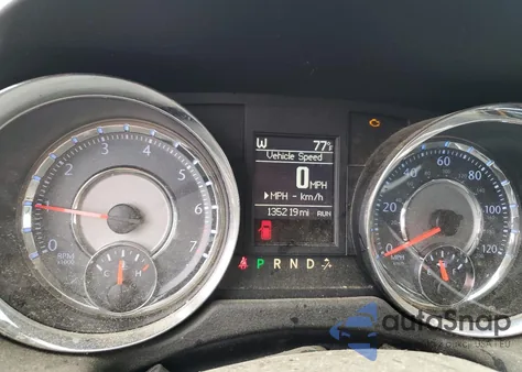 2016 Chrysler Town & Country Touring z USA, uszkodzony, nr VIN 2C4RC1BG2GR292913